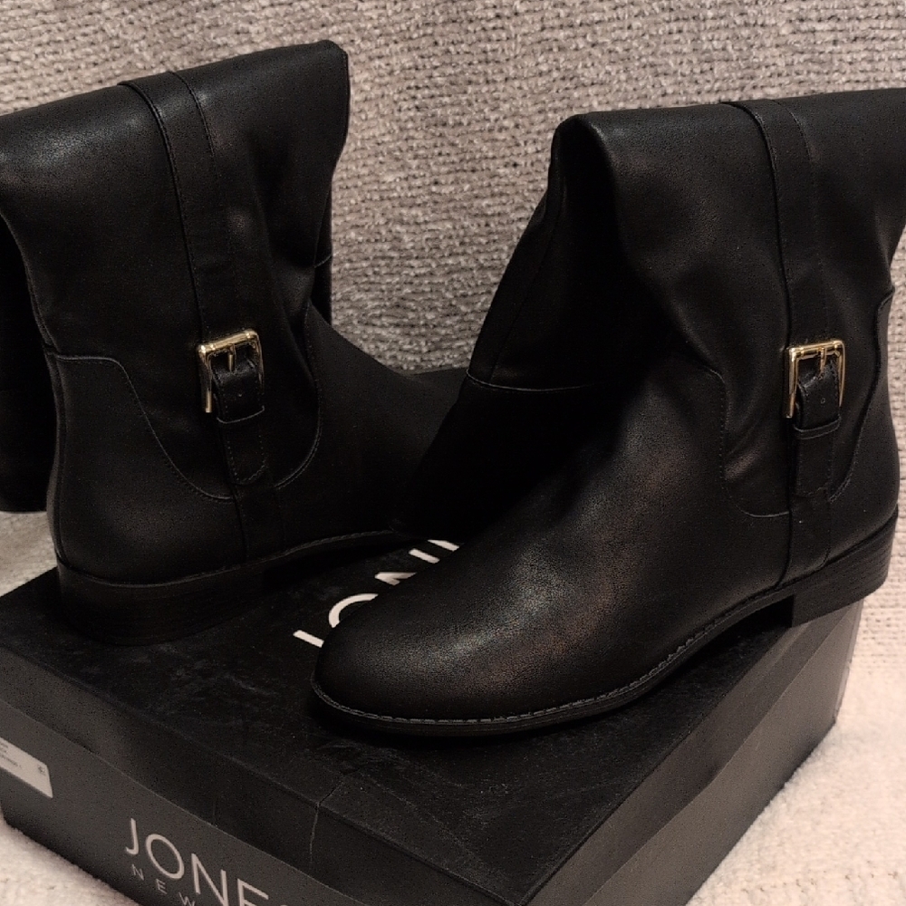 JONES New York Black Leather Riding Boots